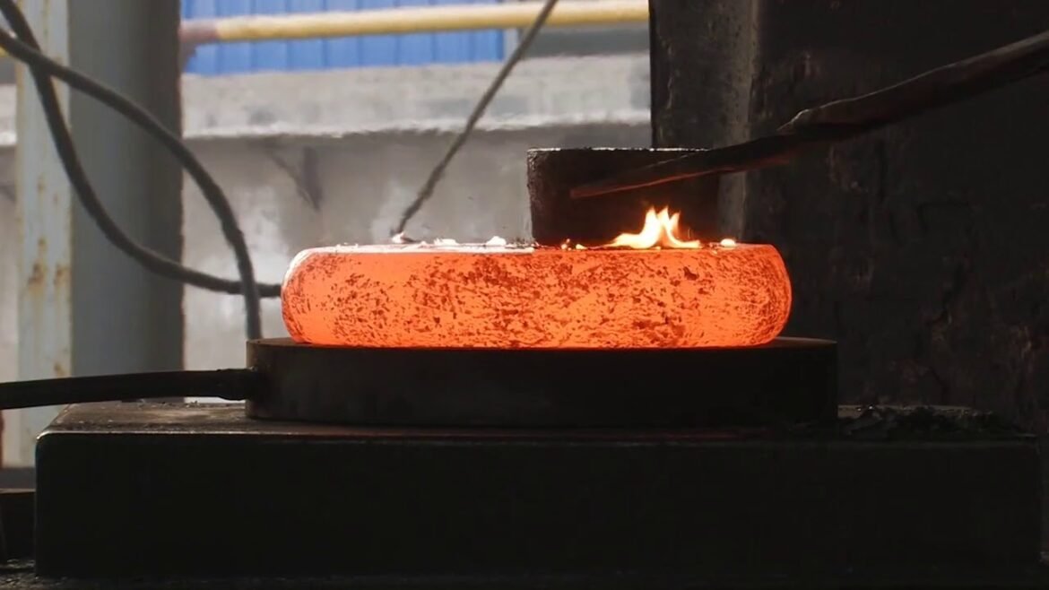 Factory Made Industrial Flanges India Factory Made Industrial Flanges India, Trusted Weld Neck Flange Supplier and Manufacturers in UAE, Singapore, Malaysia