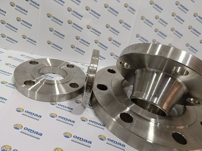 Stainless Steel and High Nickel Alloy Flanges & Fittings Exporter